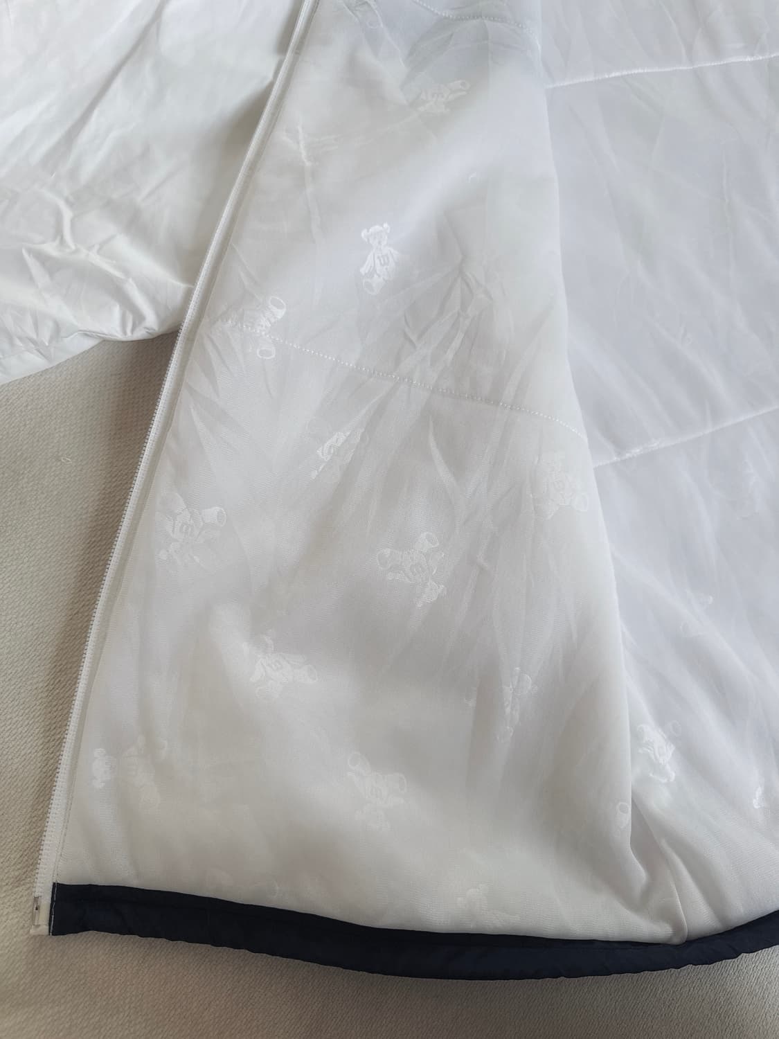 윌슨 곰돌이 화이트&네이비 바람막이 아우터 상품이미지4