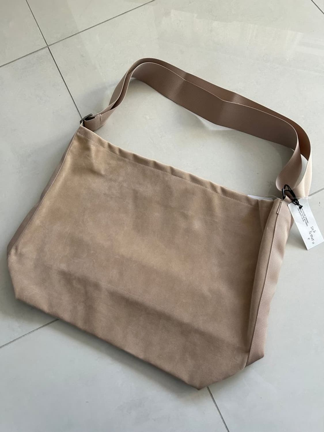 ECO SUEDE SHOULDER BAG 친환경 스웨이드 숄더백 상품이미지1