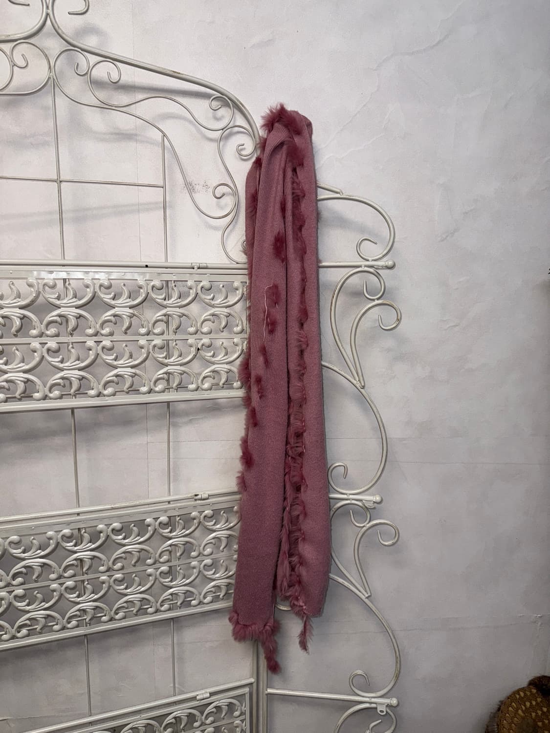 Daniel Hechter indi pink fur trimmed 머플러 상품이미지3