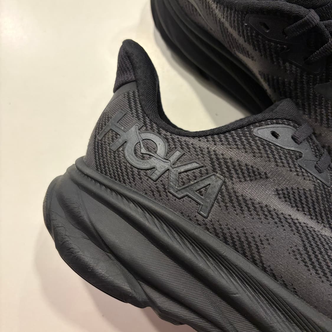 [255] 호카 클리프톤 9 블랙 와이드 상품이미지4