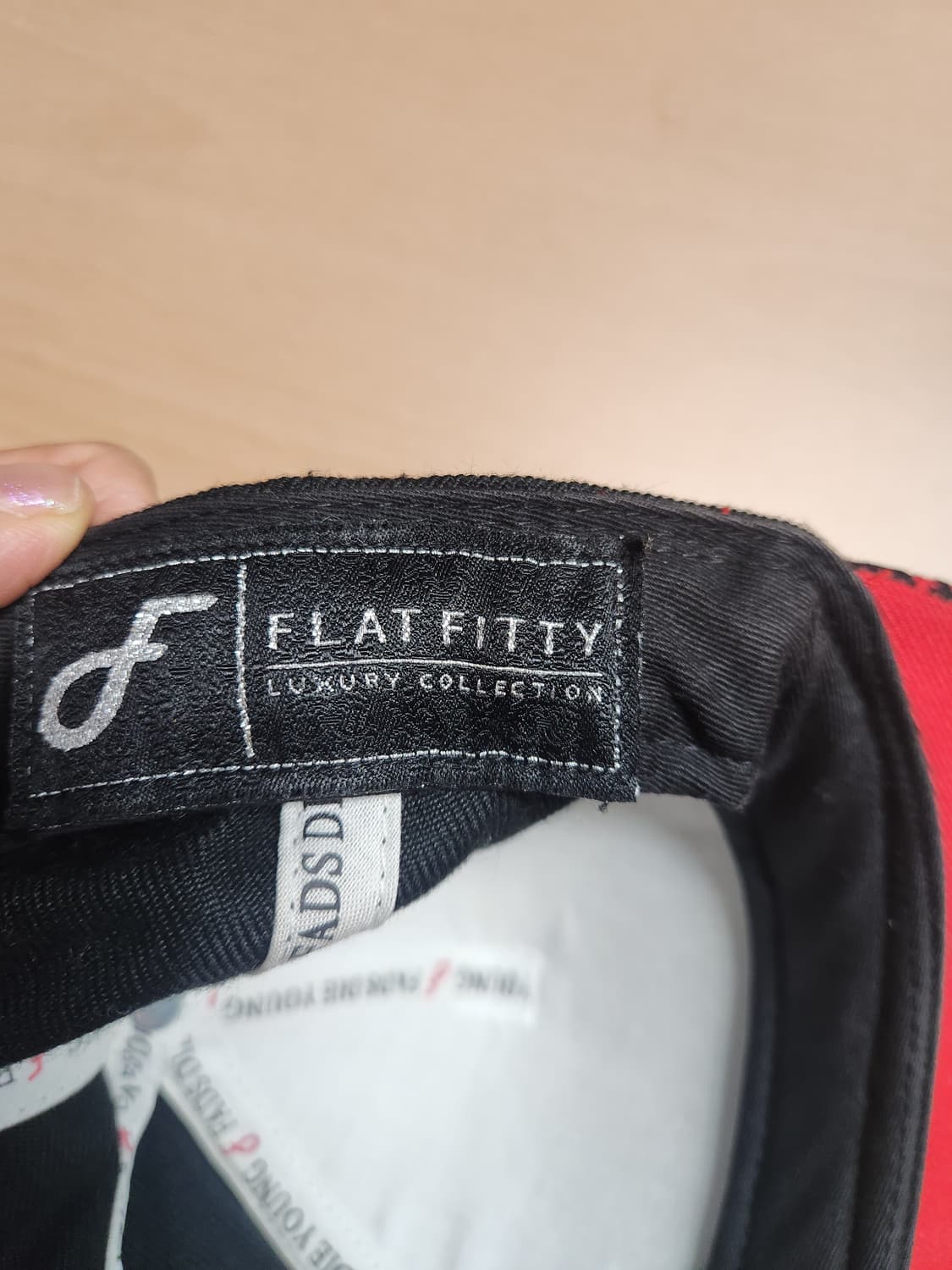 "FLAT FITTY Fads Die Young 스냅백 🖤🔥 레드 패 상품이미지8