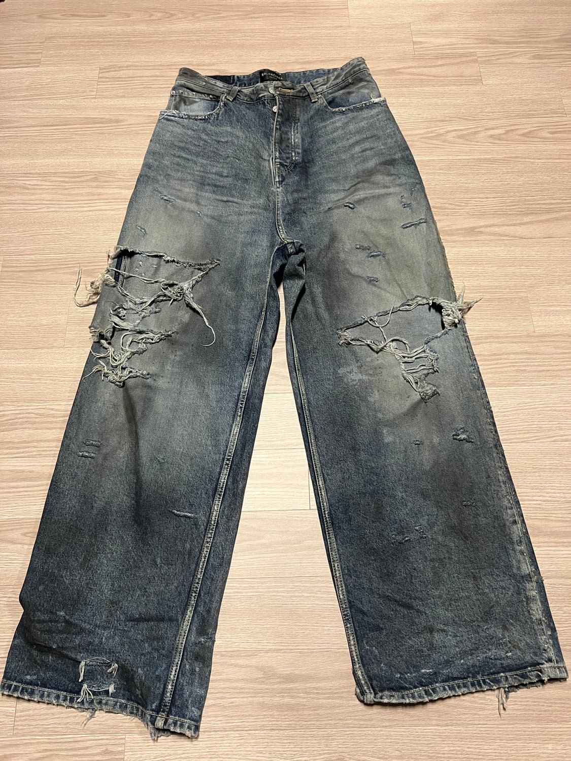 (xs)발렌시아가 23ss 썸머 배기 진 상품이미지2