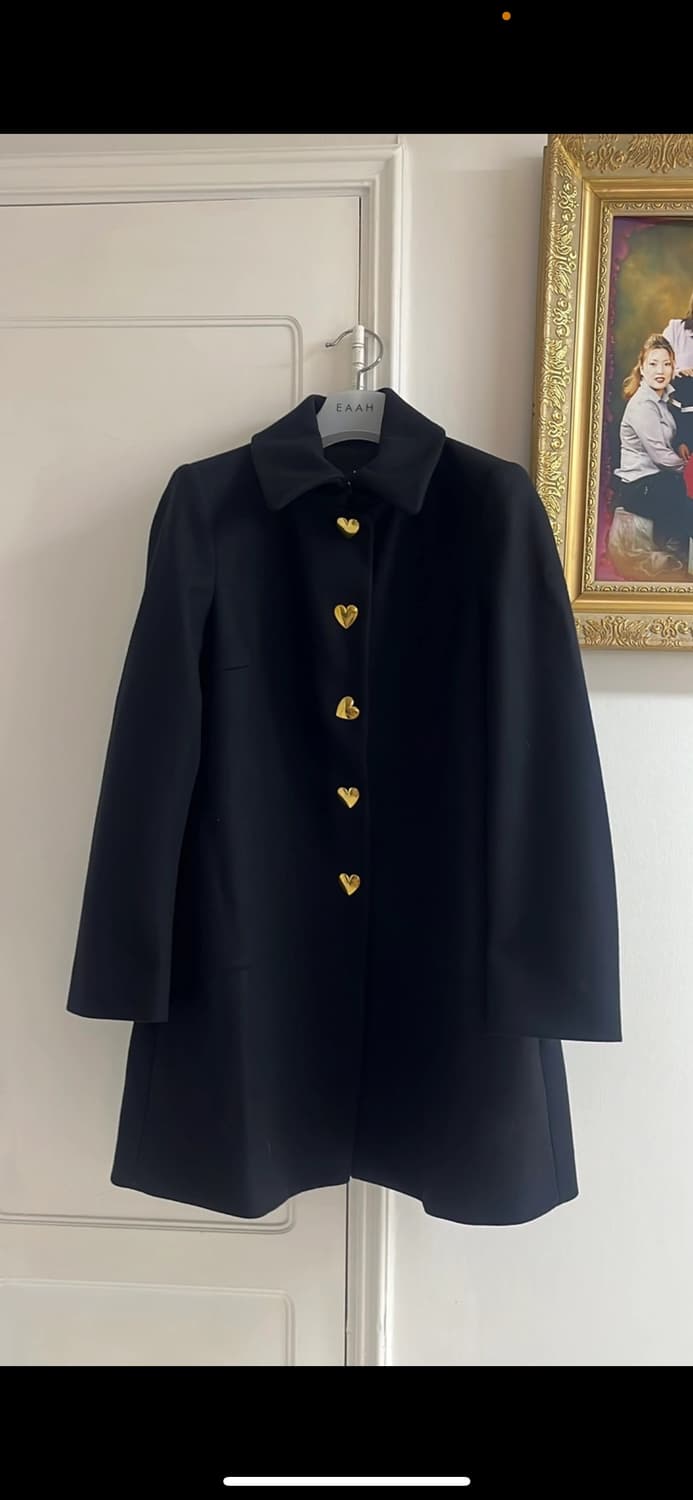 MOSCHINO 블랙 하트버튼 코트 55 정품 상품이미지1