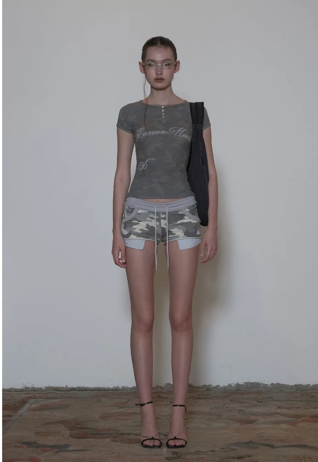 택보유 새상품 스컬프터 헤븐리 버튼 카모 티 상품이미지2