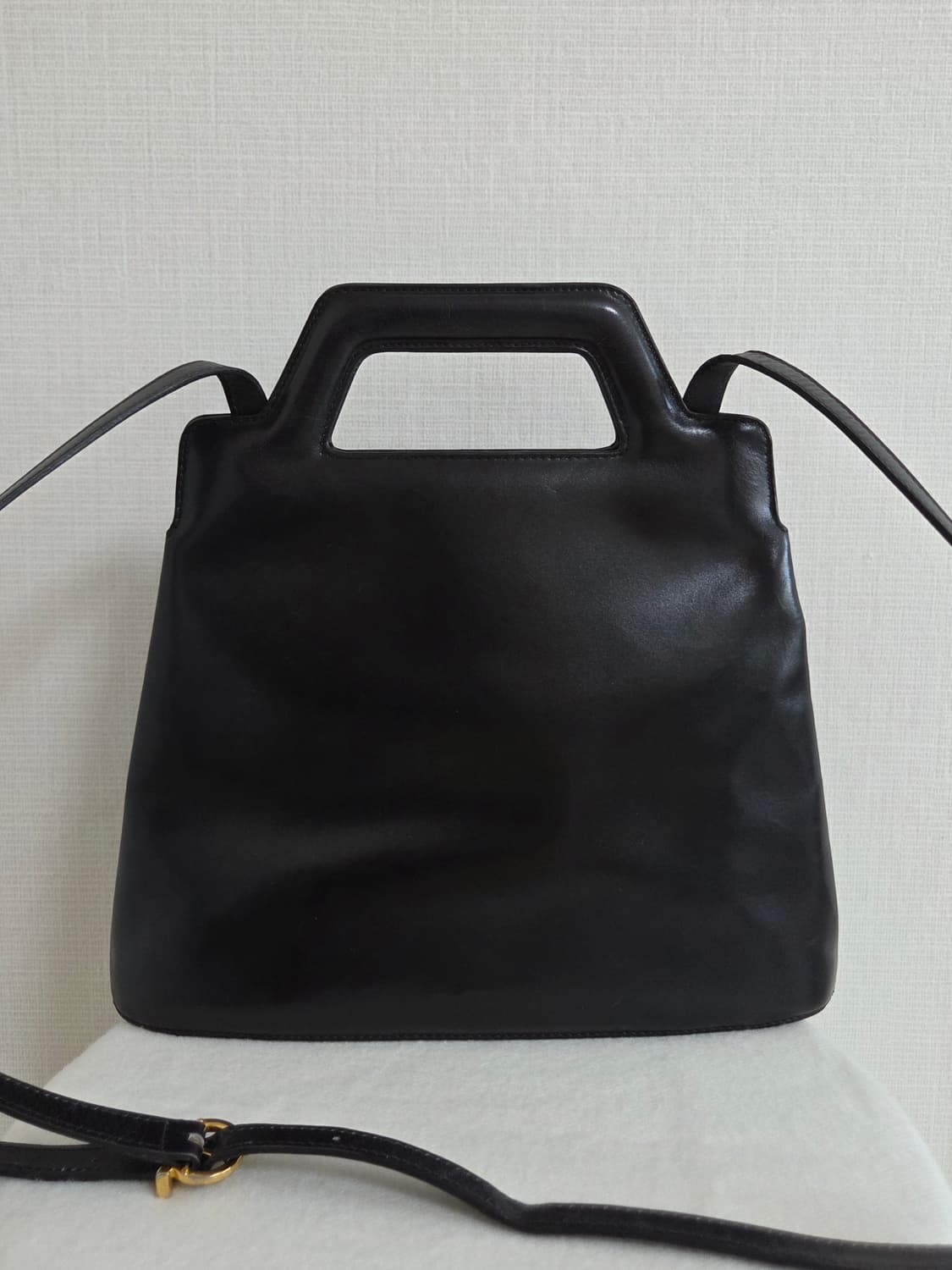 페라가모 완다백 블랙 금장 상품이미지2