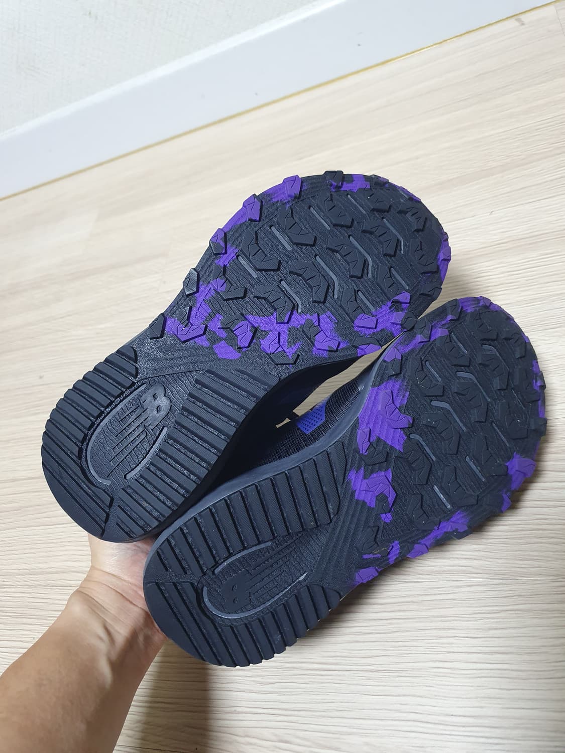 뉴발란스 다이나소프트 트레일러닝화 240 상품이미지7