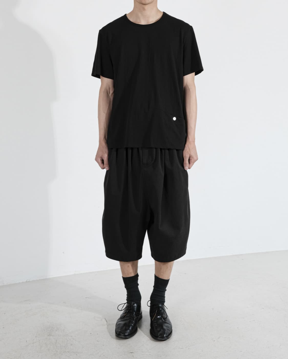 os) curated parade air shorts black 상품이미지1