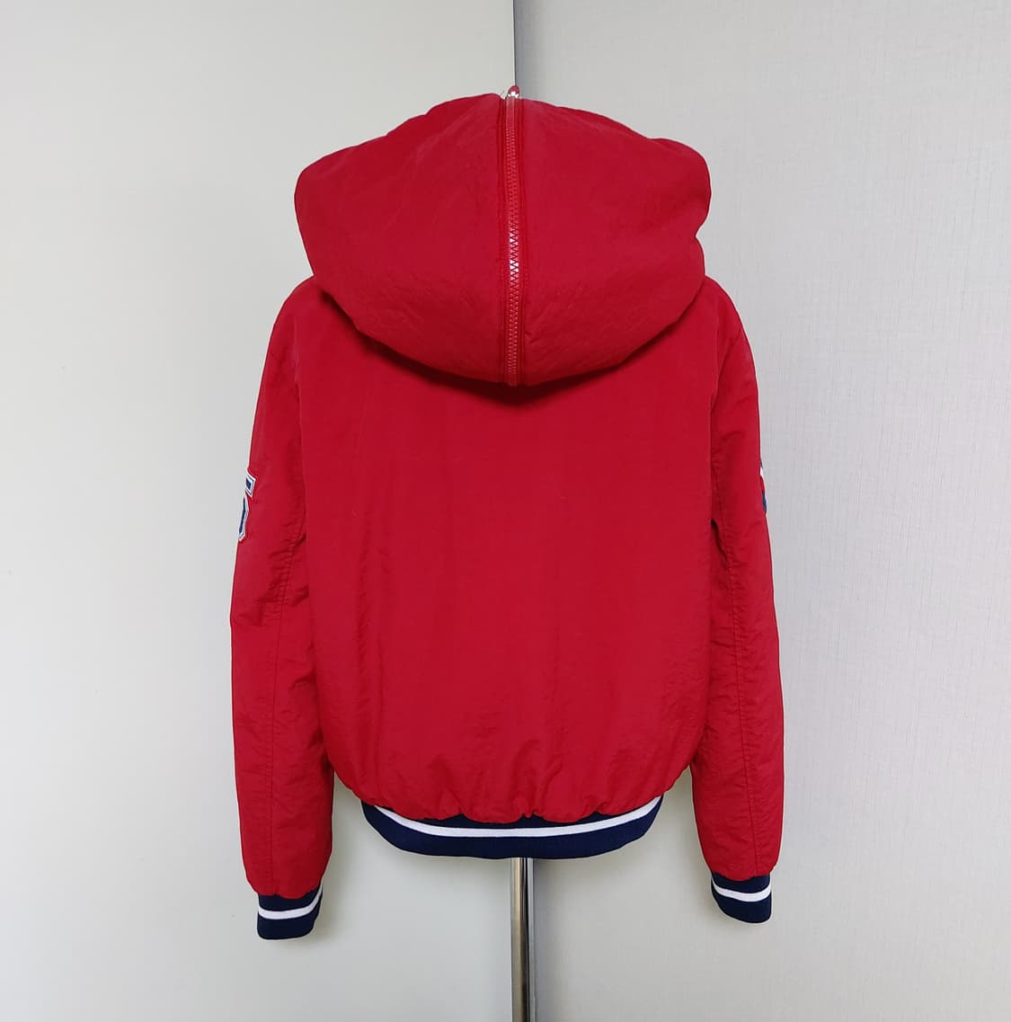 타미힐피거 스포츠 바시티 후드 패딩 점퍼(M)

 상품이미지4