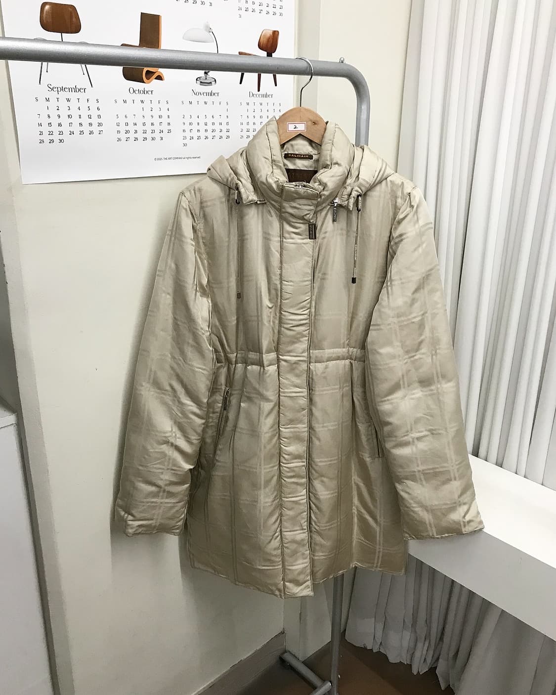 발망 은장 로고 후드 롱패딩 상품이미지1