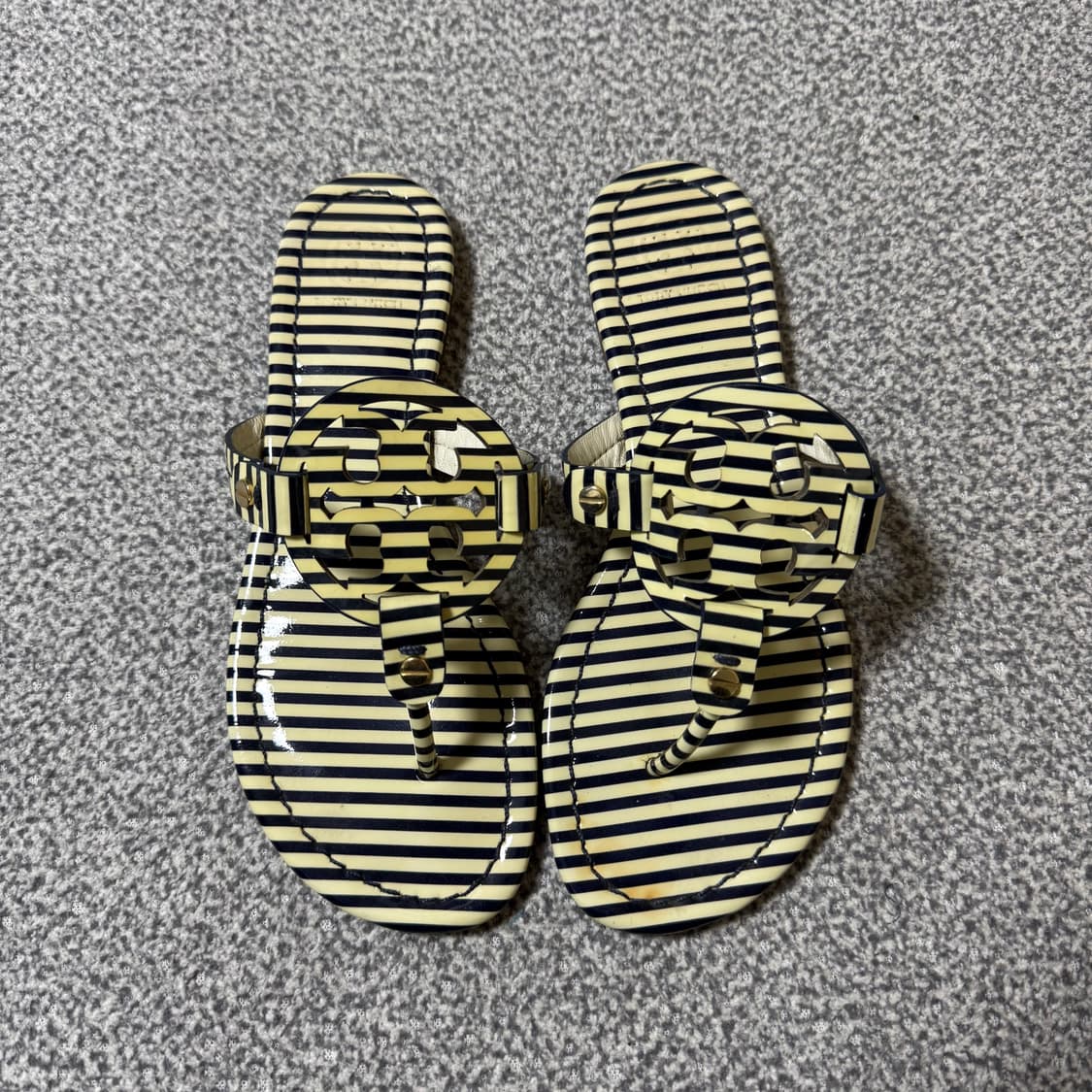 토리버치 밀러 쪼리 슬리퍼 6.5 235 상품이미지2