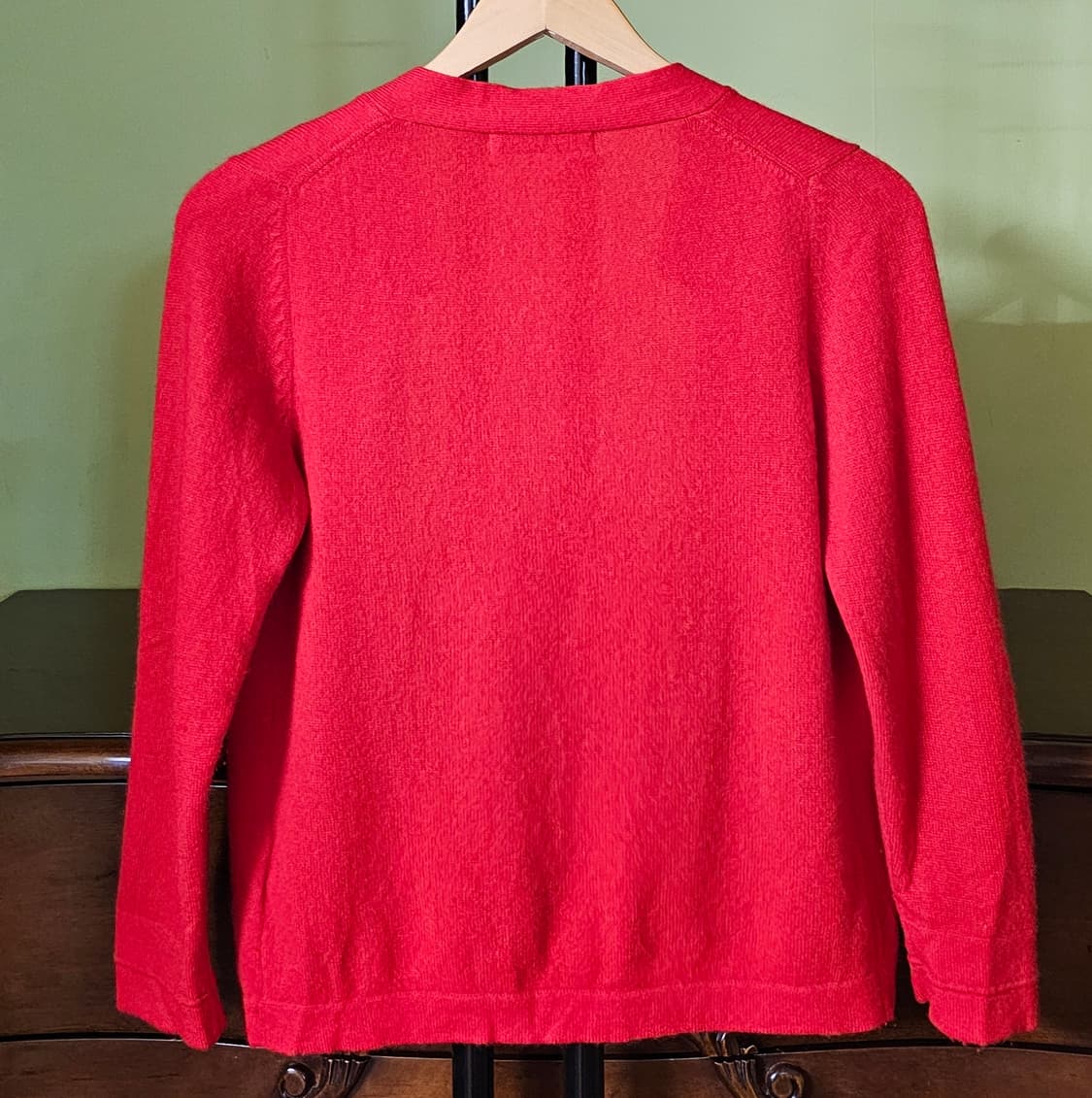 손정완 캐시미어 100% 보석장식 가디건 상품이미지5