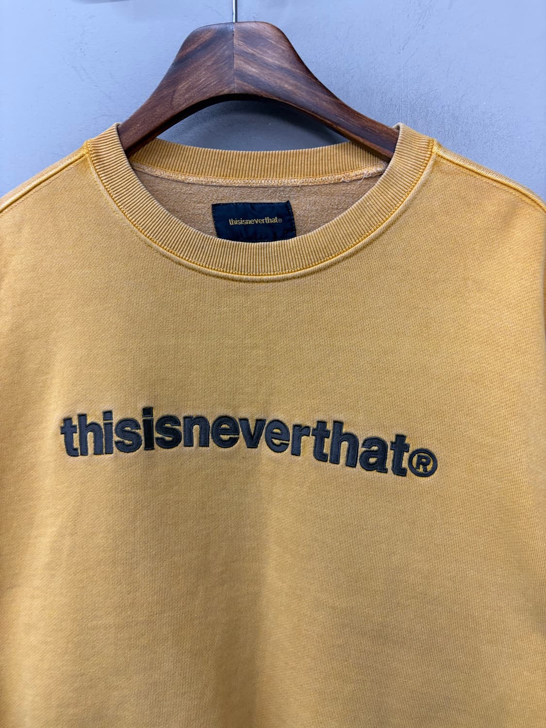 디스이즈네버댓 크루넥 옐로 스웻셔츠 A2894 상품이미지3