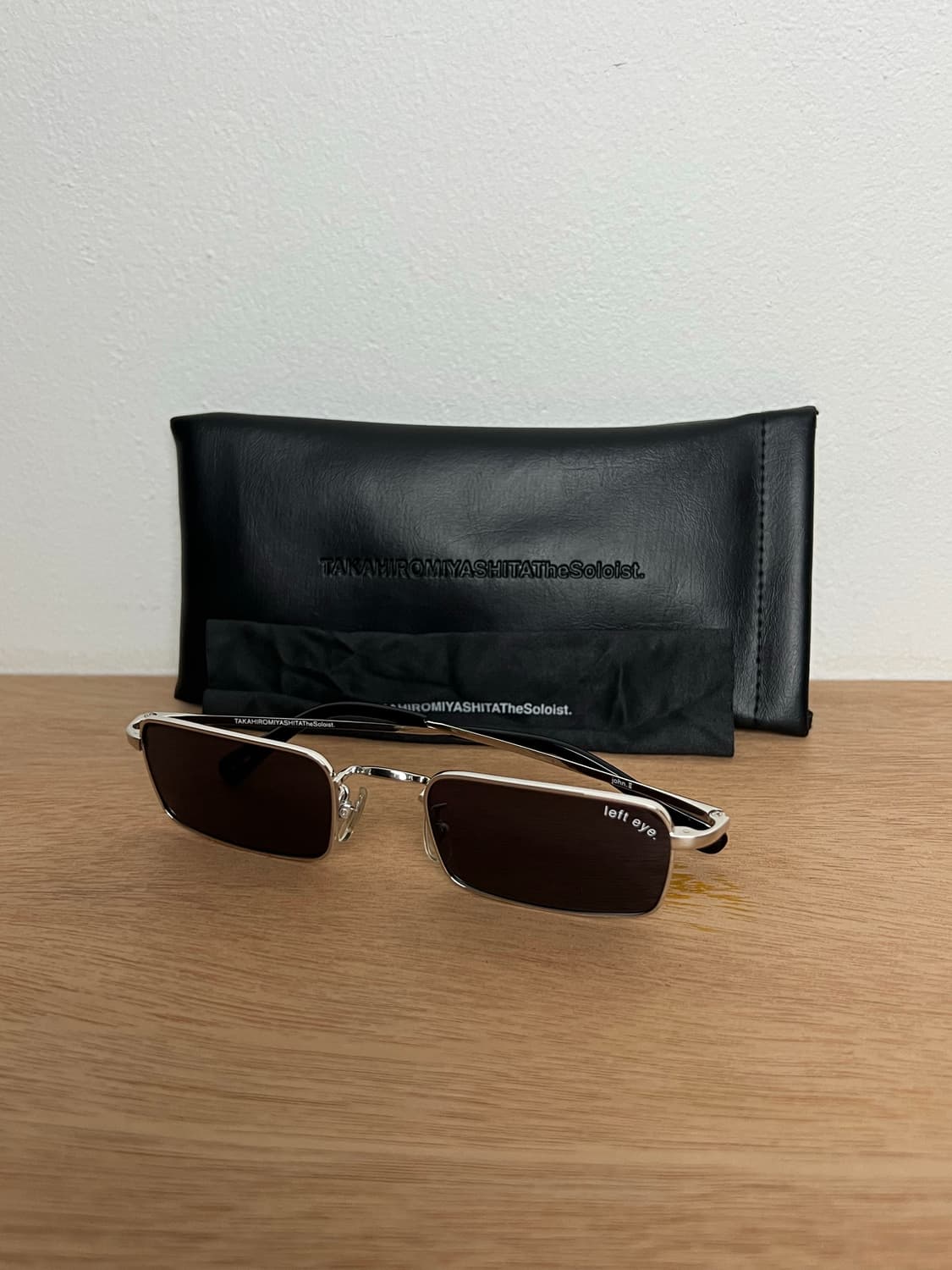 타카히로미야시타 솔로이스트  john Ⅱ 블랙 선글라스 상품이미지10