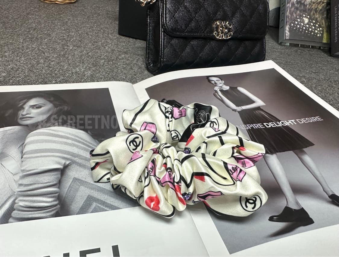 샤넬 넘버5 헤어슈슈 화이트 상품이미지2