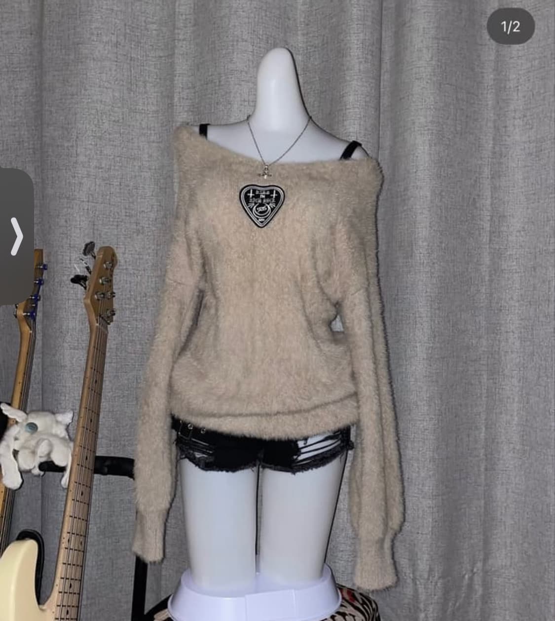 KRY 베이지 퍼 오프숄더 니트 오네갸루라떼갸루st 상품이미지1