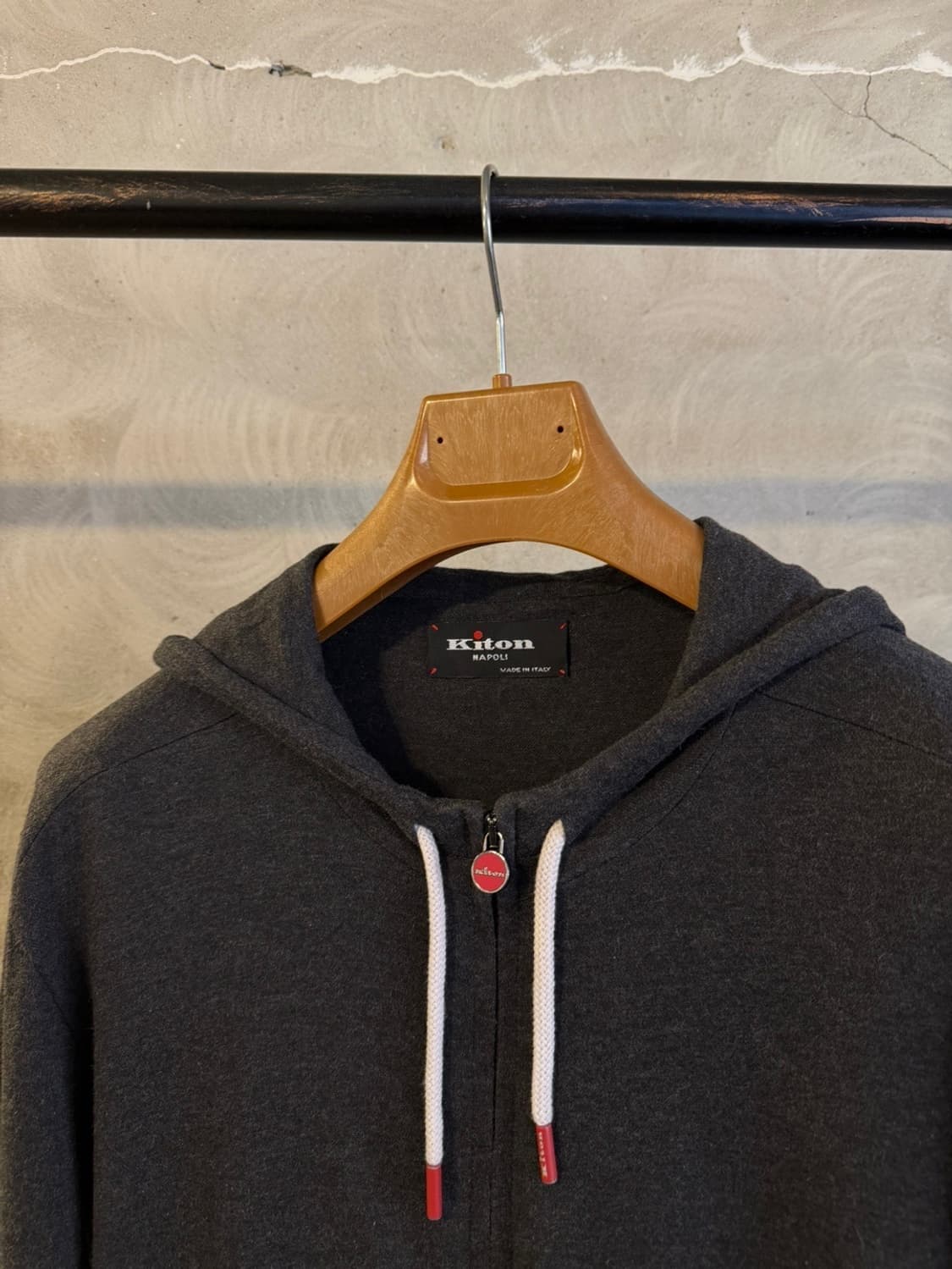 Kiton 키톤 후드 짚업 100 상품이미지4