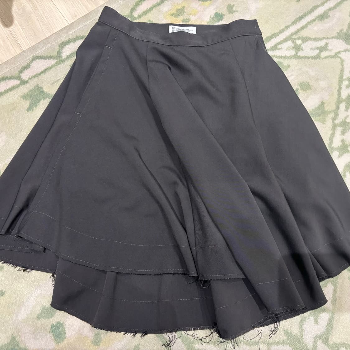 파르티멘토 우먼 언발란스 라인 미디 스커트 상품이미지4