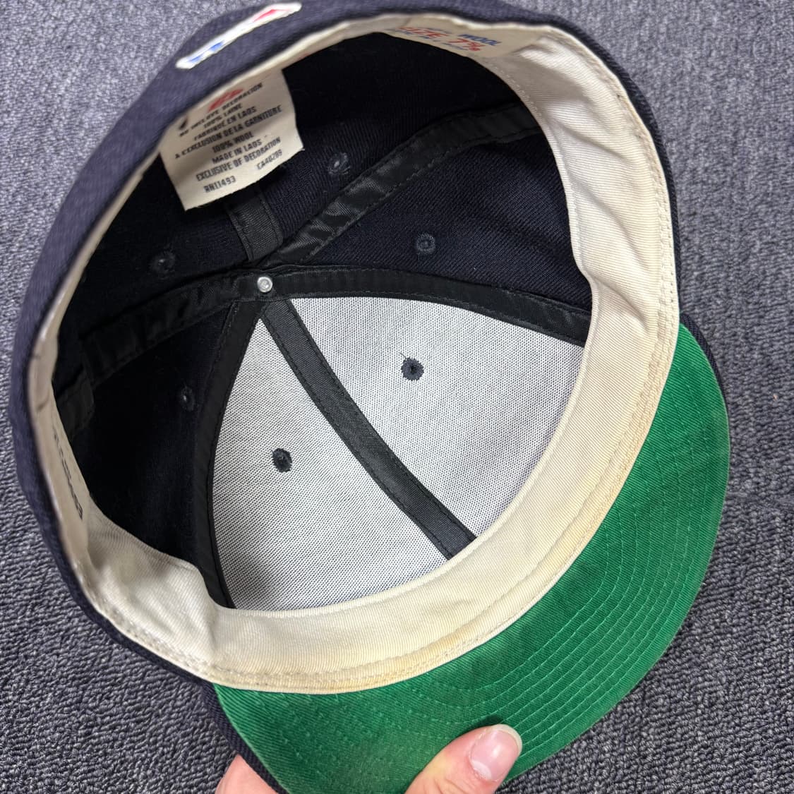 뉴에라 x 피어오브갓 에센셜 울 네이비 캡 상품이미지10