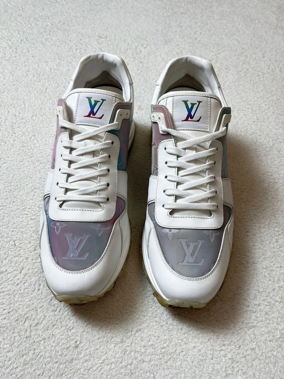 루이비통 런 어웨이 이리디센트 스니커즈 A1785 상품이미지4