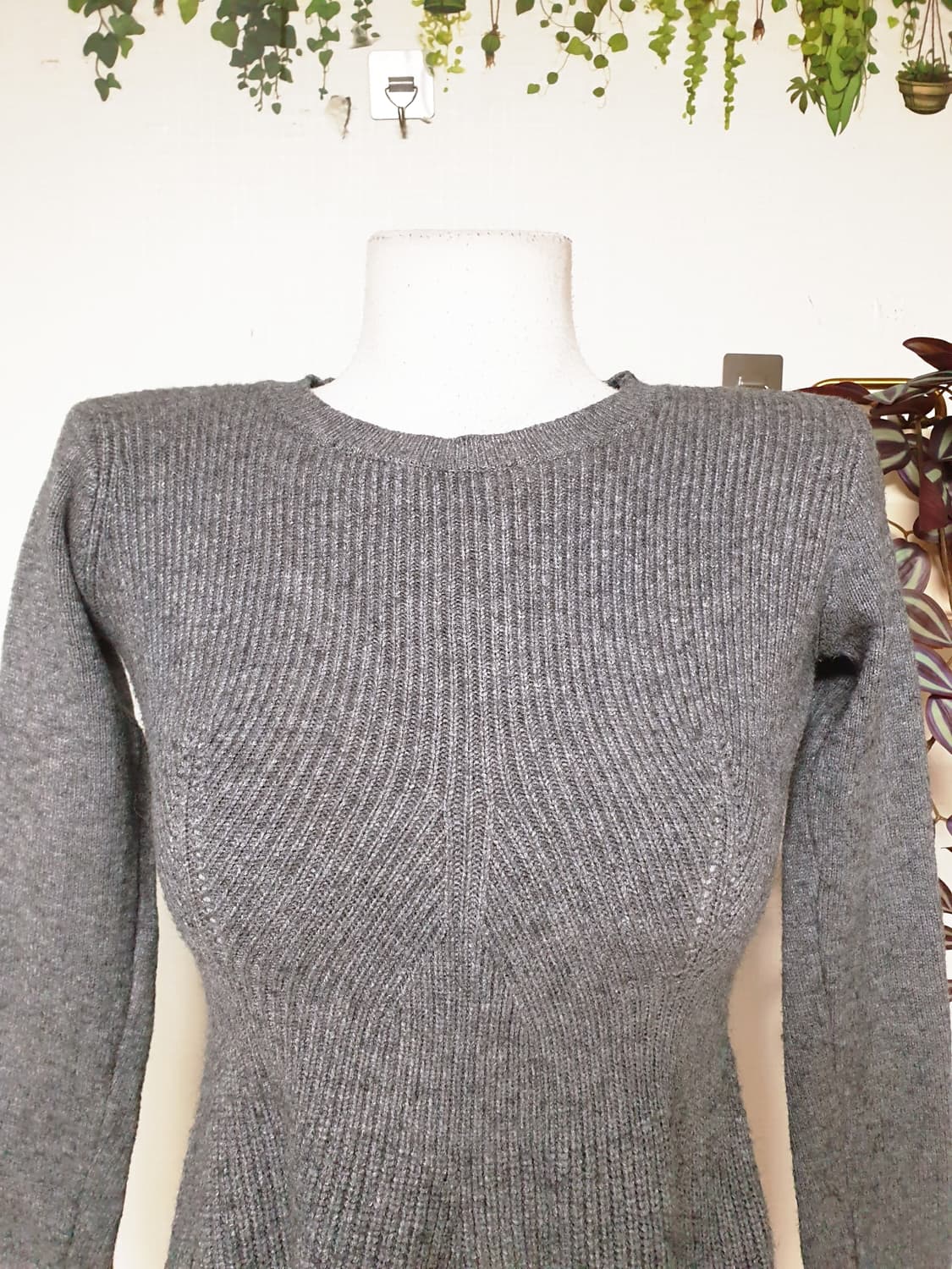 나인 페플럼 사선골지니트 55 66 그레이 F 상품이미지2