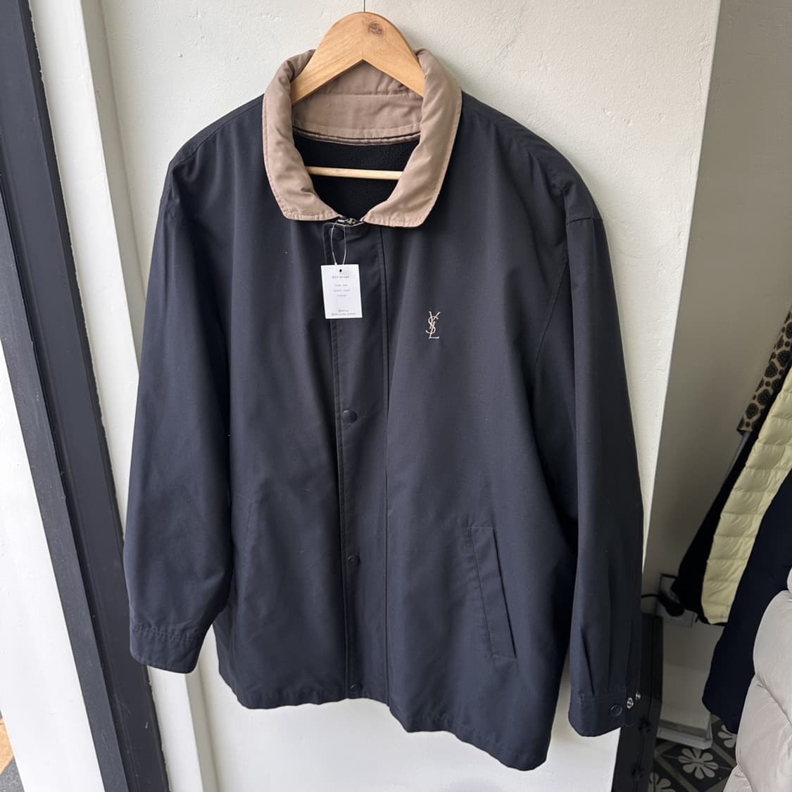 15732 - 입생로랑 블랙 폴리 자켓 상품이미지2