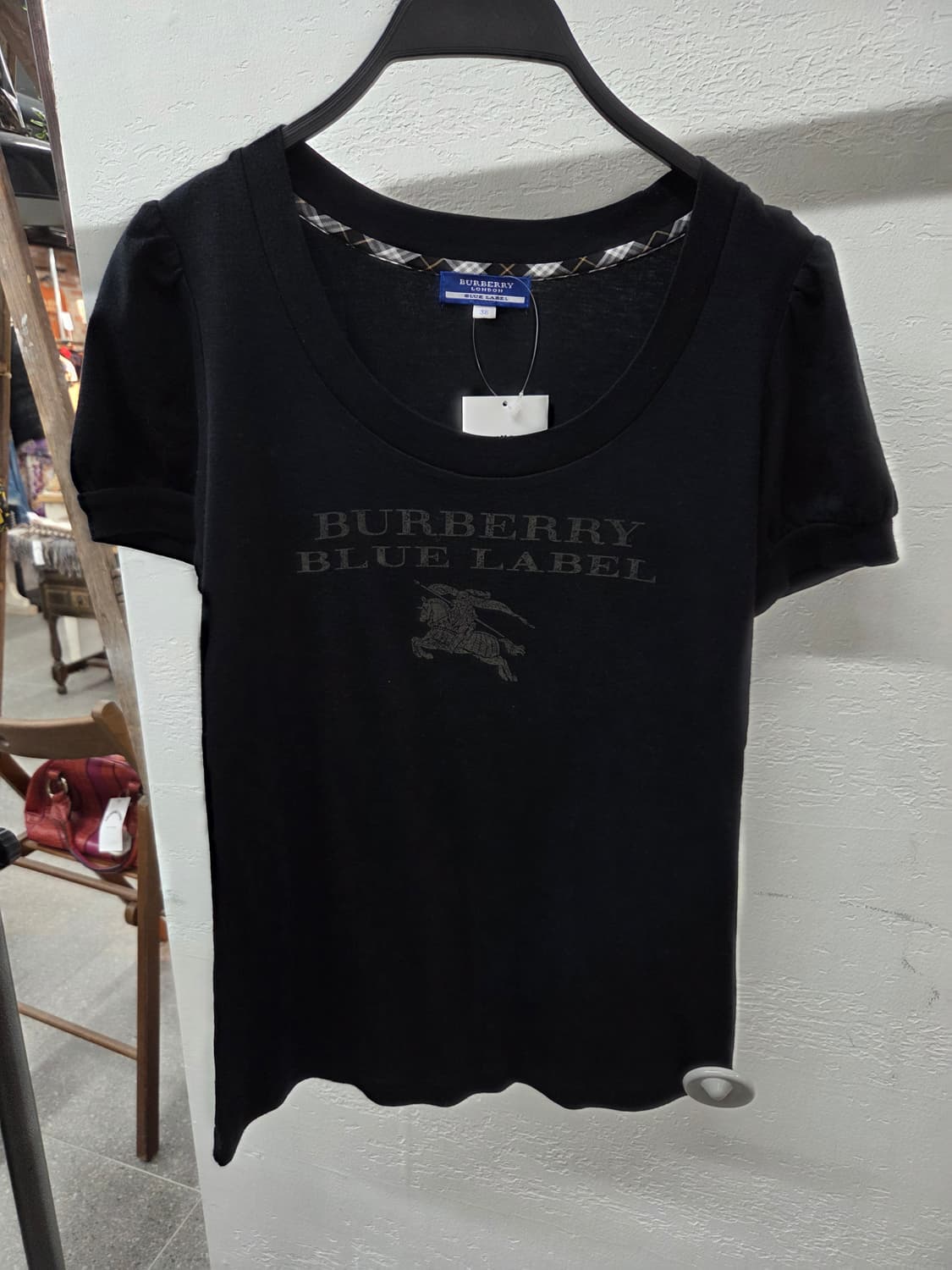 Burberry 버버리 블랙 라운드넥 반팔티 상품이미지2