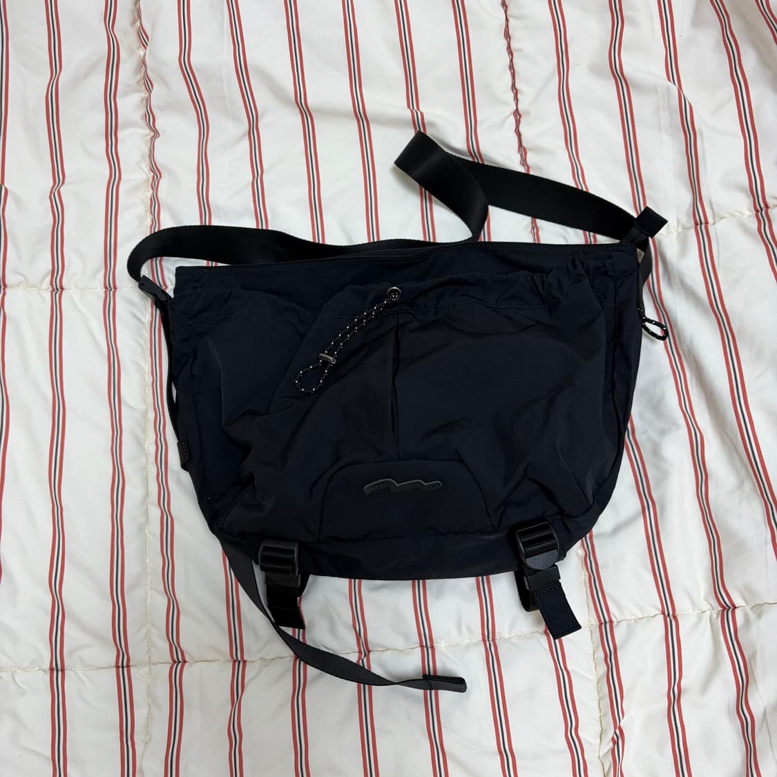 로우로우 크로스백 상품이미지1