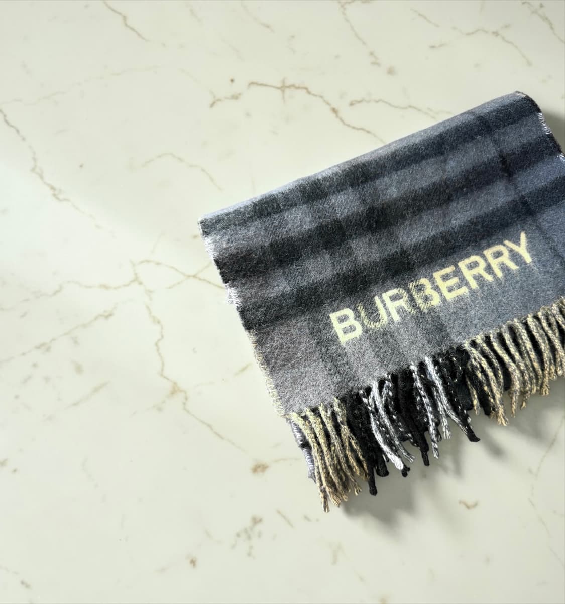 버버리 컬러믹스 로고 캐시미어 머플러 상품이미지4
