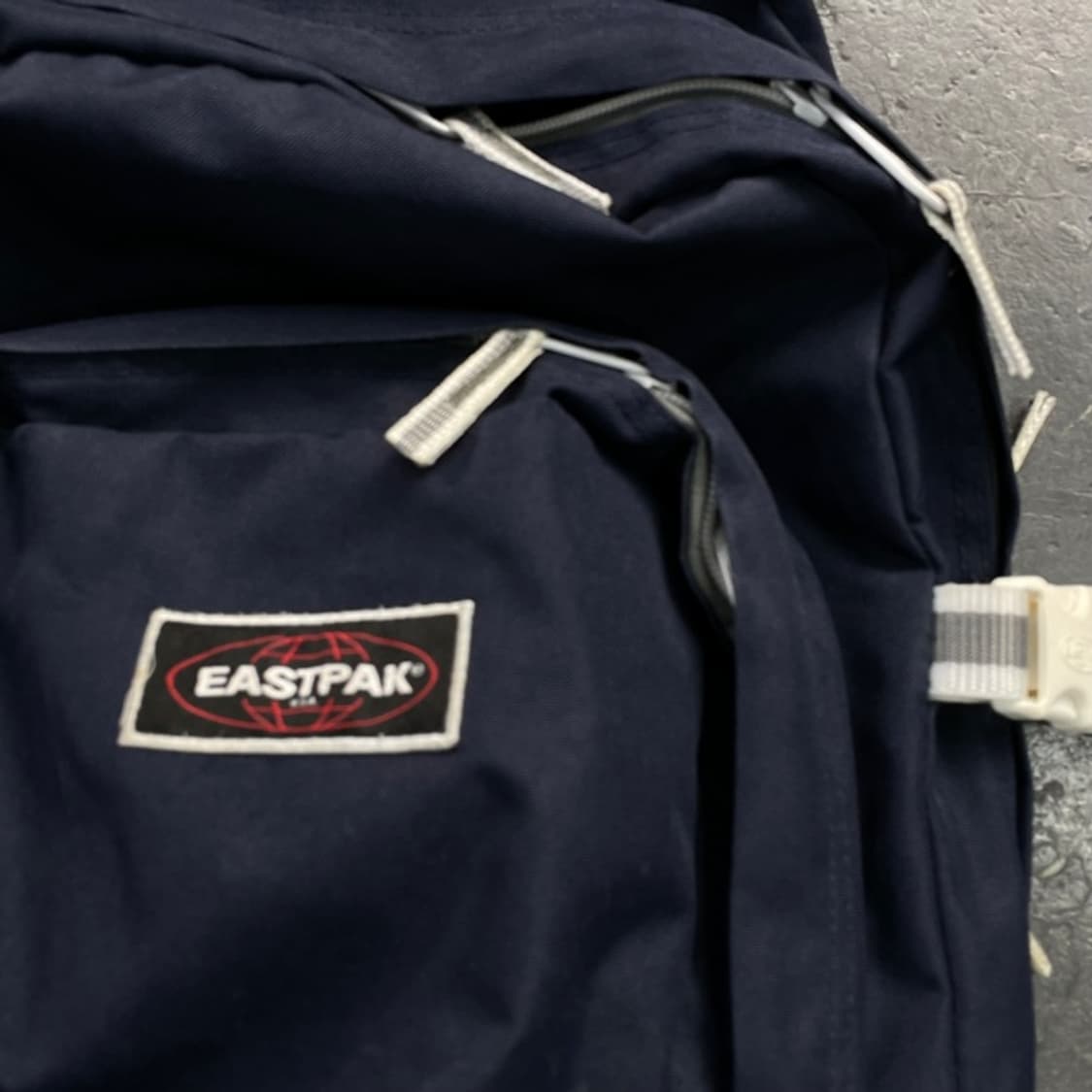 이스트팩 백팩 상품이미지2
