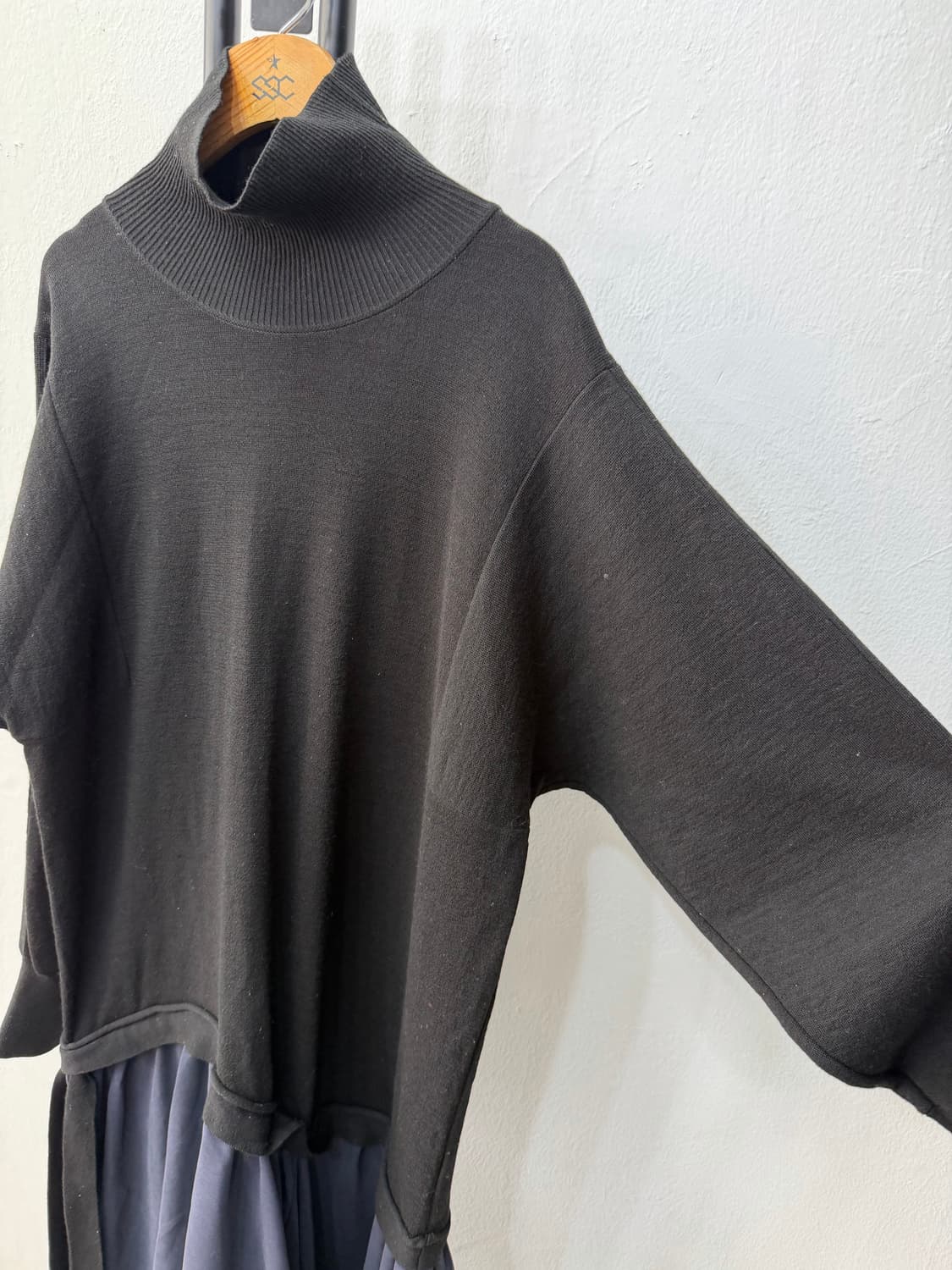 정품) LANVIN 랑방 한섬 블랙 니트 믹스 롱 원피스 88 상품이미지3