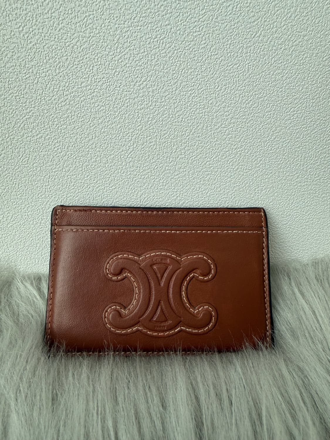 셀린느 퀴르 트리오페 카드지갑 상품이미지1