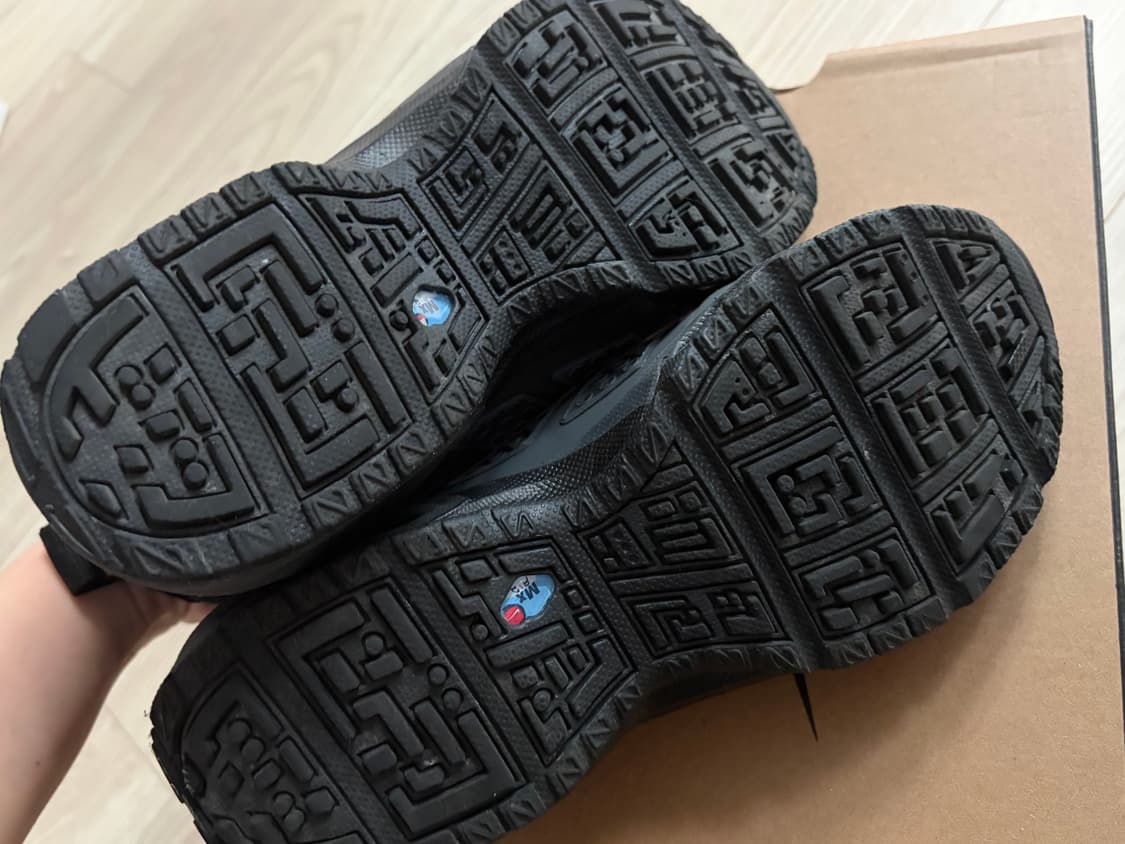 나이키 에어맥스 SNDR 고어텍스 블랙 235cm FZ4238-001 상품이미지6