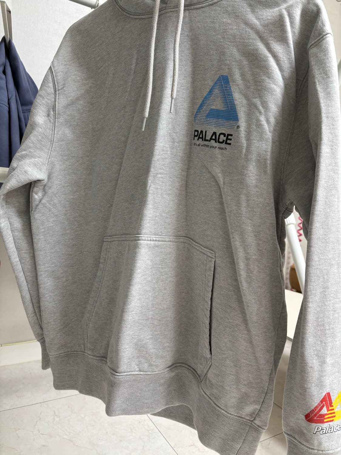 팔라스 후드티 상품이미지1