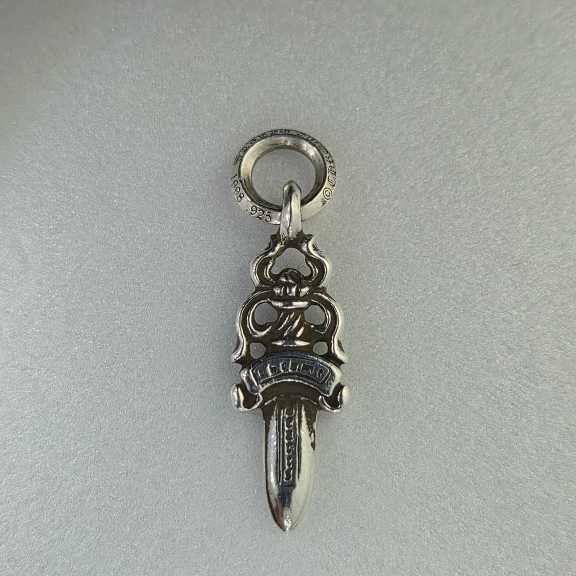 크롬하츠 5대거 펜던트 상품이미지7