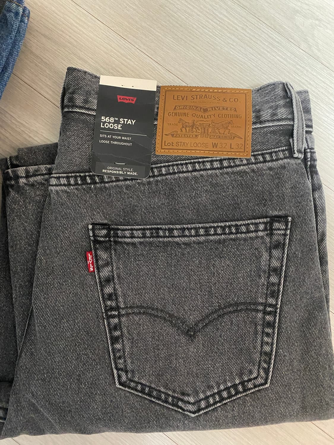 (새상품) 리바이스 568 STAY LOOSE 상품이미지1