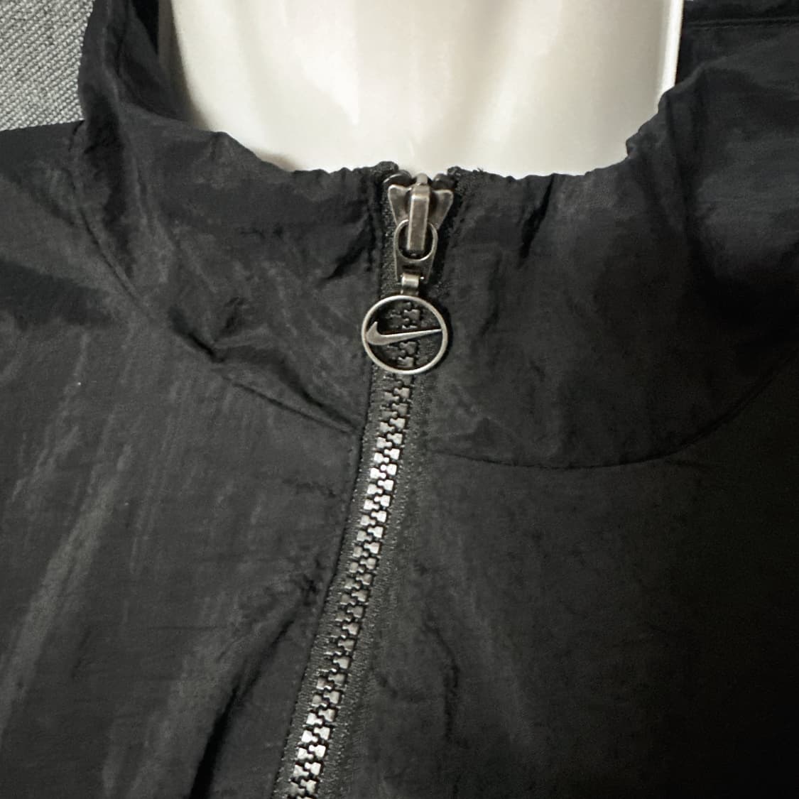 나이키빅로고 바람막이 상품이미지2