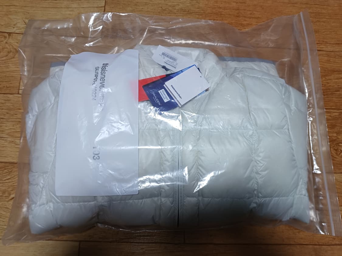 (새상품)(L)디네댓 PERTEX 라이트 다운자켓 아이보리 상품이미지2