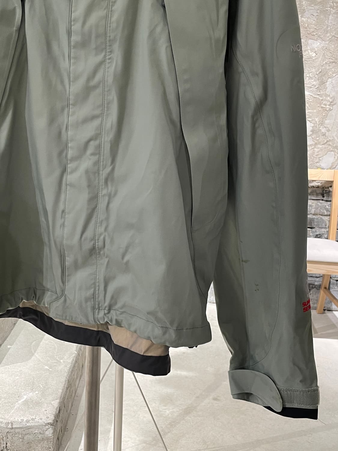 노스페이스 라이트 카키 써밋 시리즈 고어텍스 나일론 자켓 상품이미지5