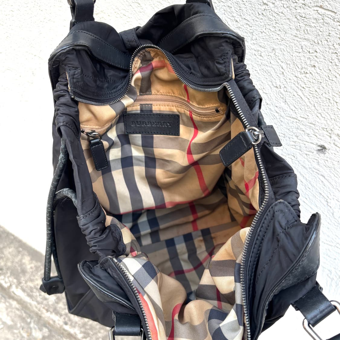 버버리 버클레이 나일론 토트백 상품이미지7