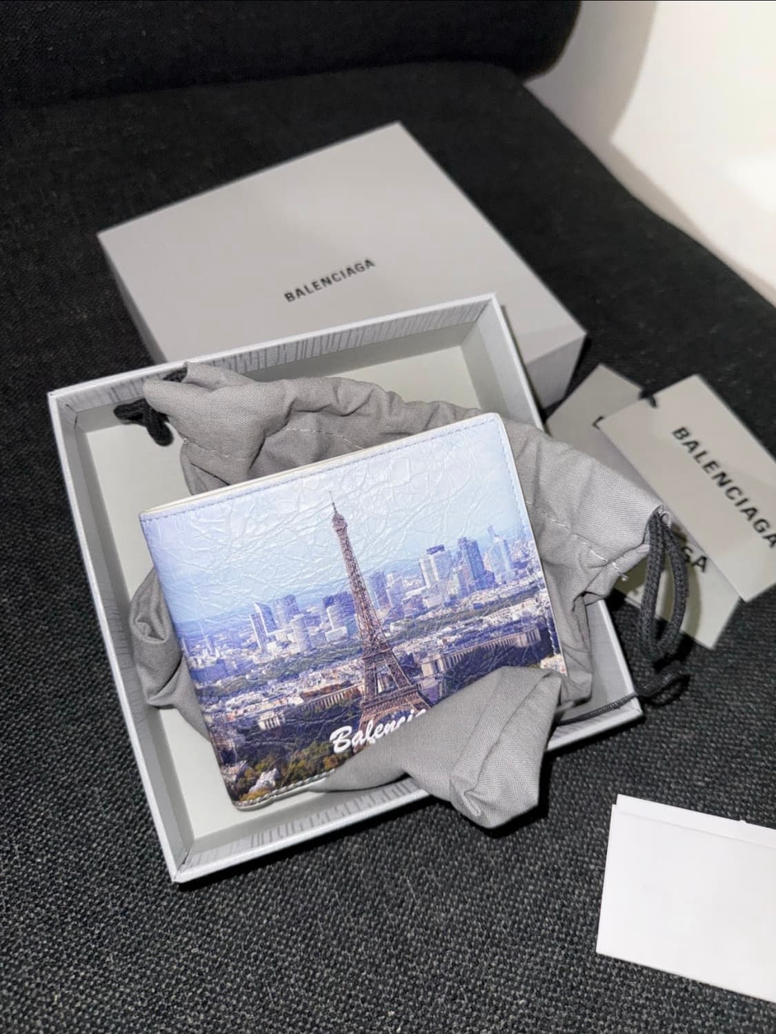 발렌시아가 한정판 남자 반지갑 상품이미지1