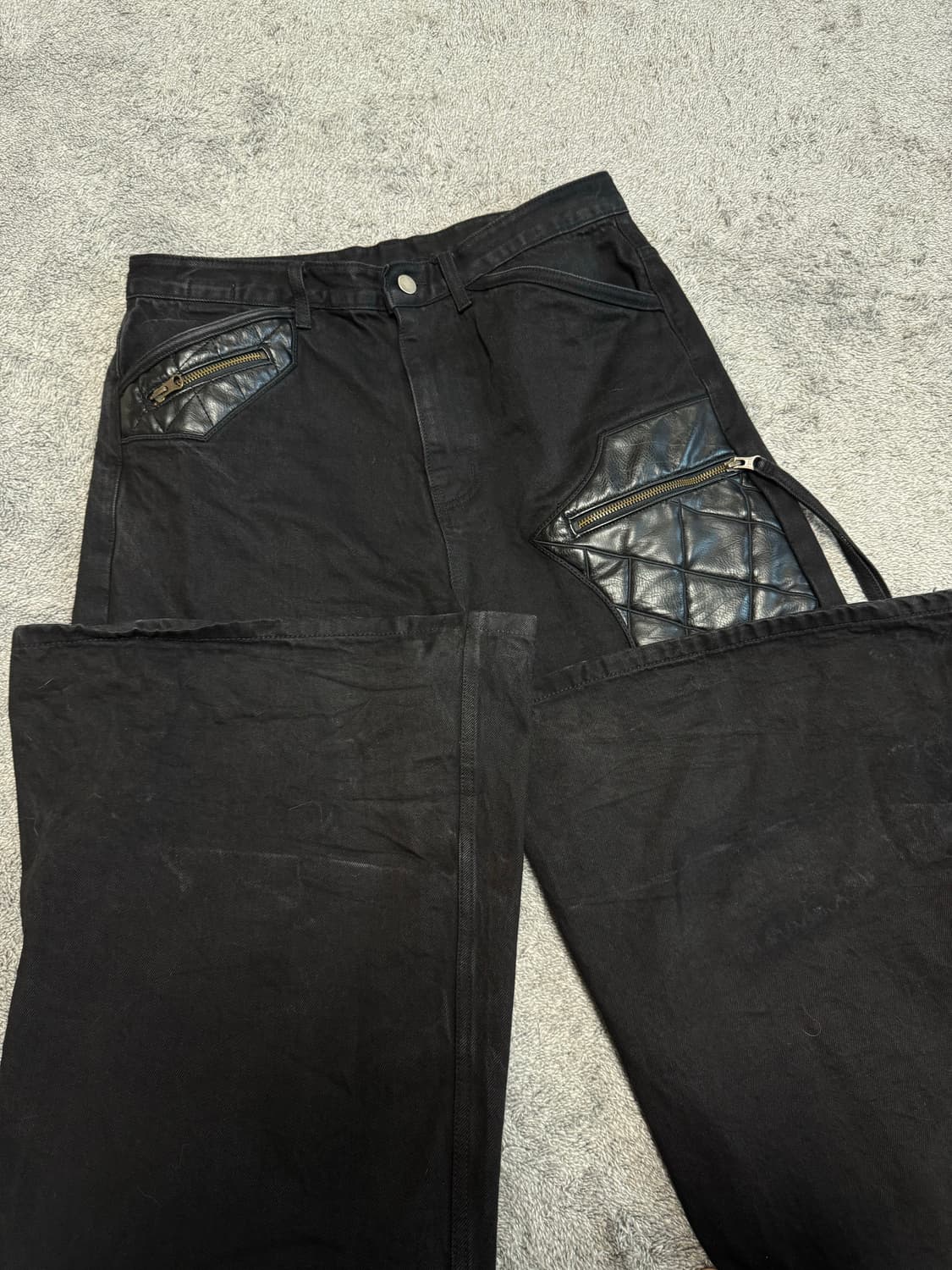 에모스탠스클럽 레더 패치 플레어진 (3) 상품이미지2