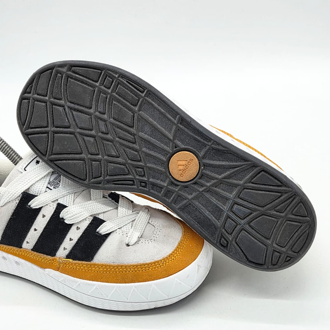  아디다스 x 휴먼 메이드 아디매틱 화이트 (235)  상품이미지3