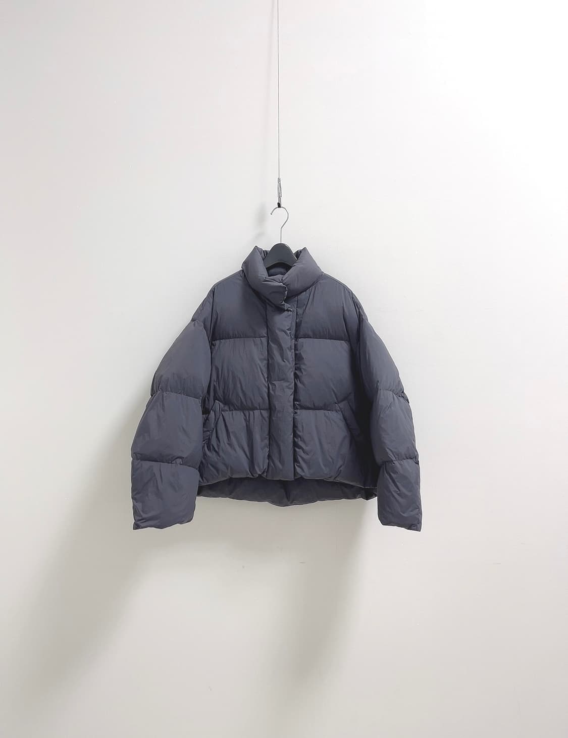 프로스트제이 구스 다운 숏 패딩 상품이미지1