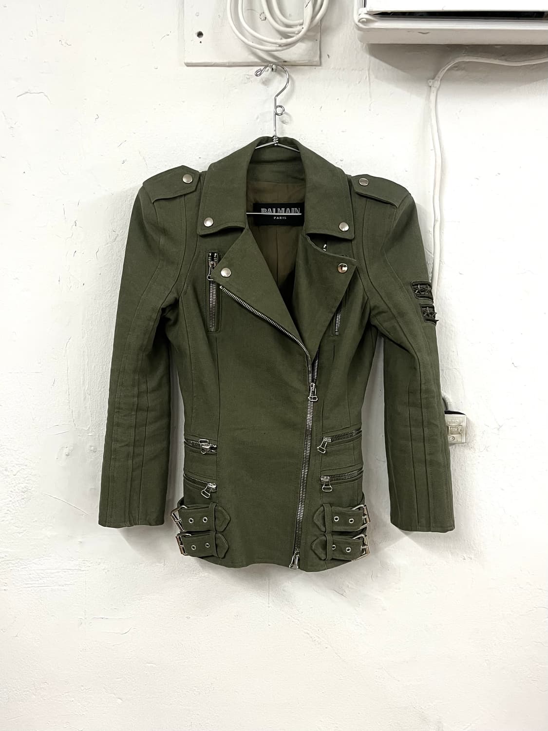 발망 2010SS 데카르넹 밀리터리 패치 패디드 숄더 자켓 상품이미지1