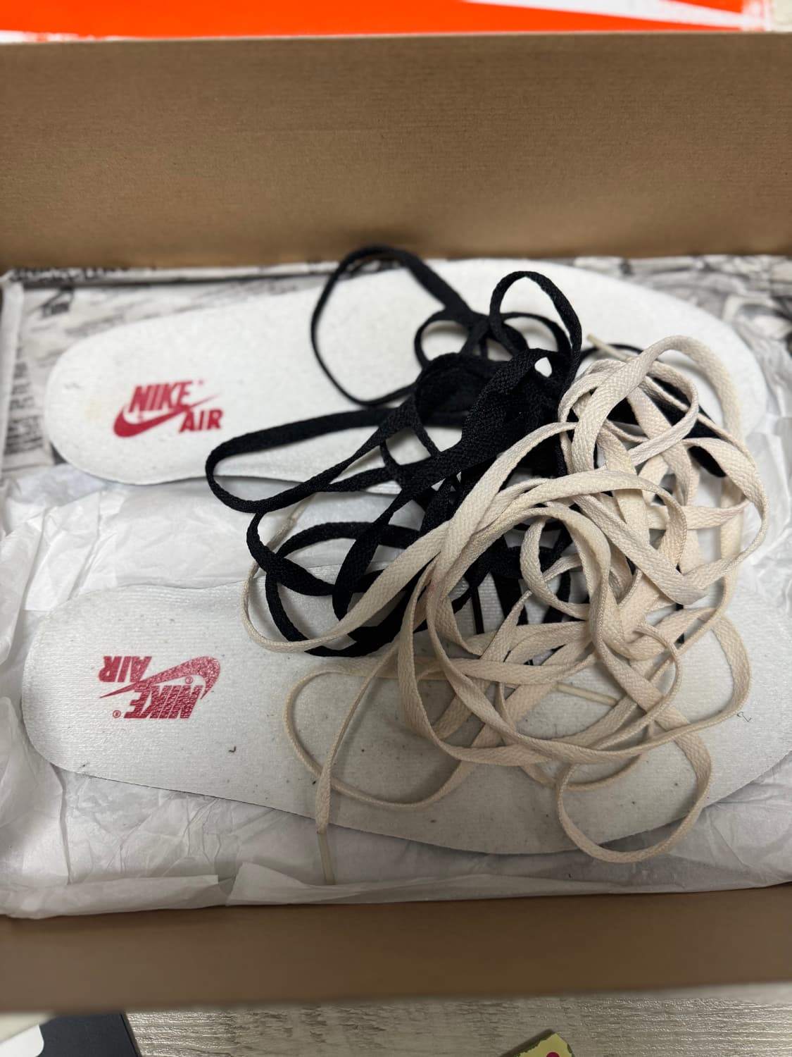 [270] 조던1 레트로 OG 시카고 2022 상품이미지9