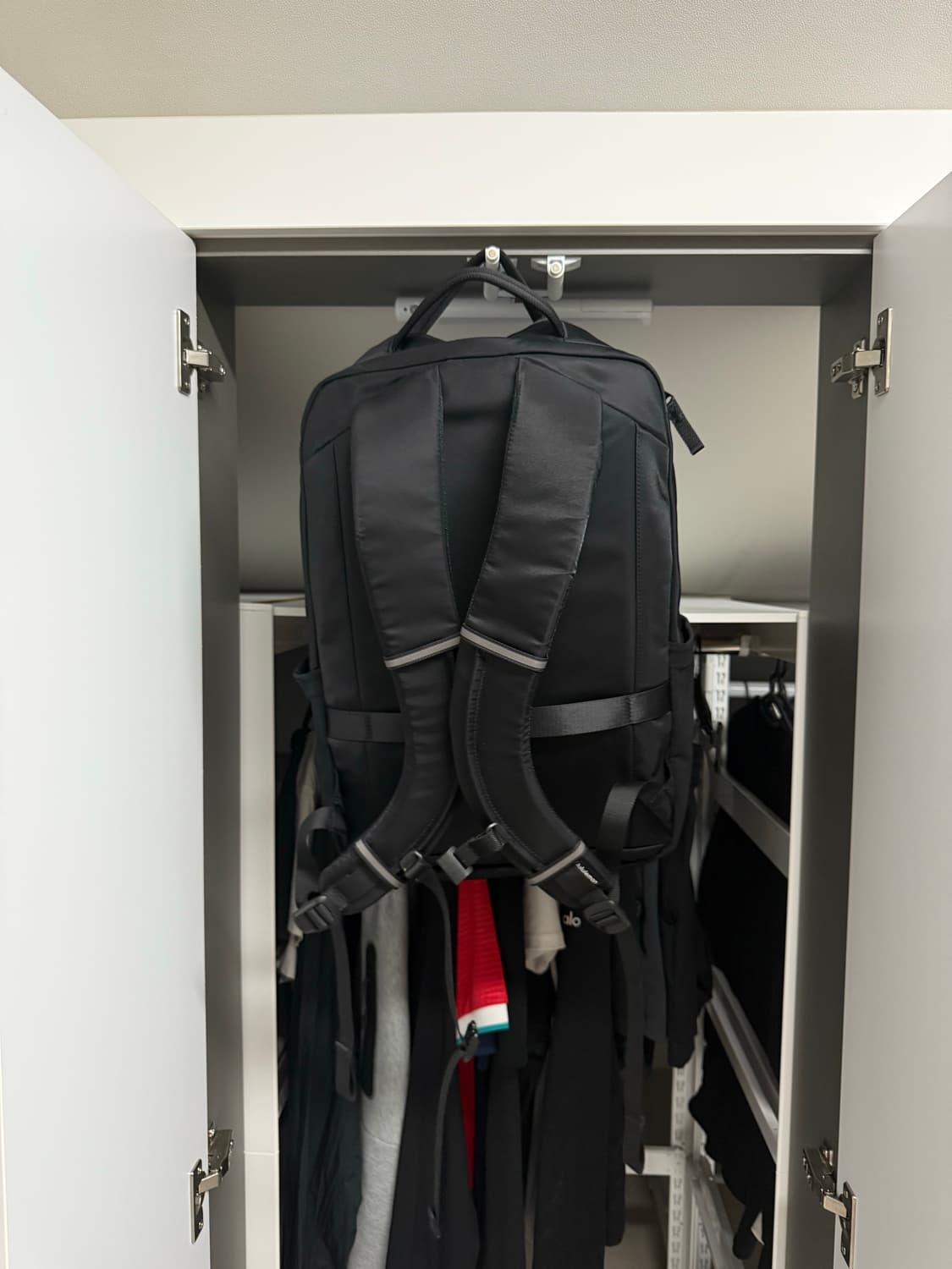 룰루레몬 더블집 백팩 22L 블랙 상품이미지3