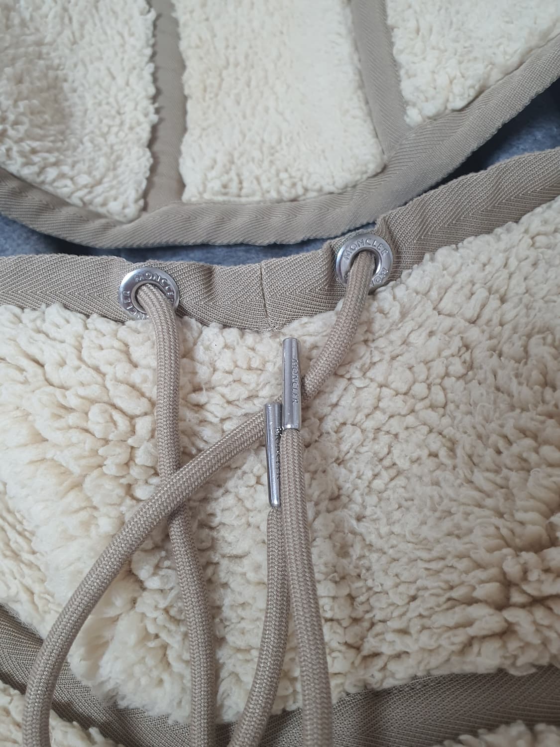 몽클레어 보아 후리스 후드 상품이미지5