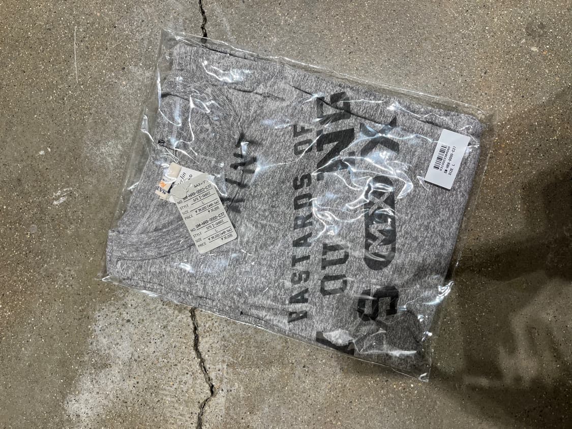 [새상품/XL] 세인트미카엘 x 베르베르진 영 반팔 티셔츠 그레이 상품이미지6