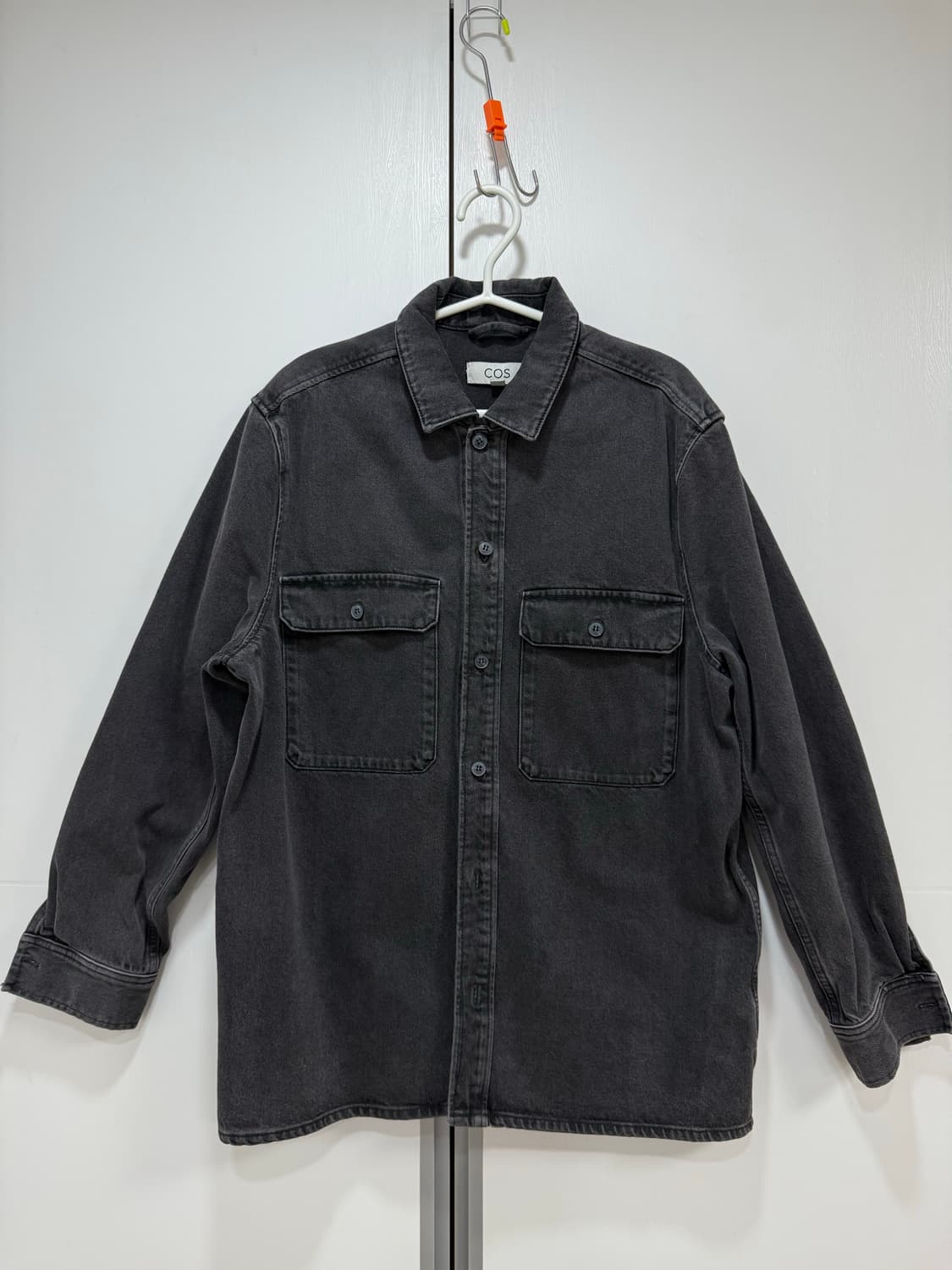 COS 블랙 데님 셔츠 상품이미지1