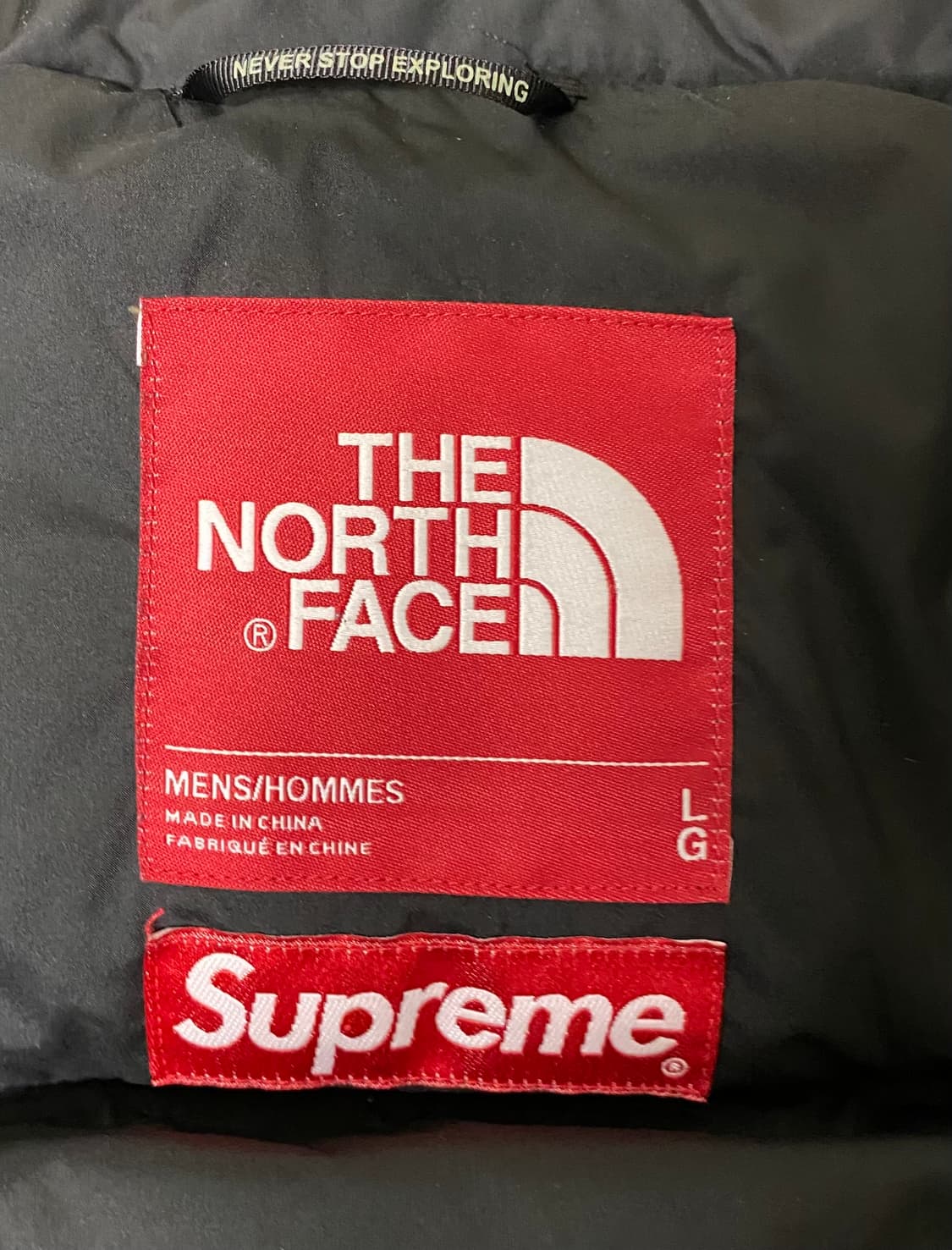 [L] 15FW 슈프림 X 노스페이스 레터링 패딩 블랙 상품이미지4
